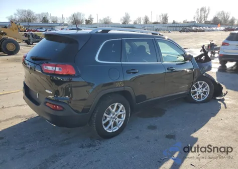 2016 Jeep Cherokee Latitude z USA, uszkodzony, nr VIN 1C4PJMCS6GW205880